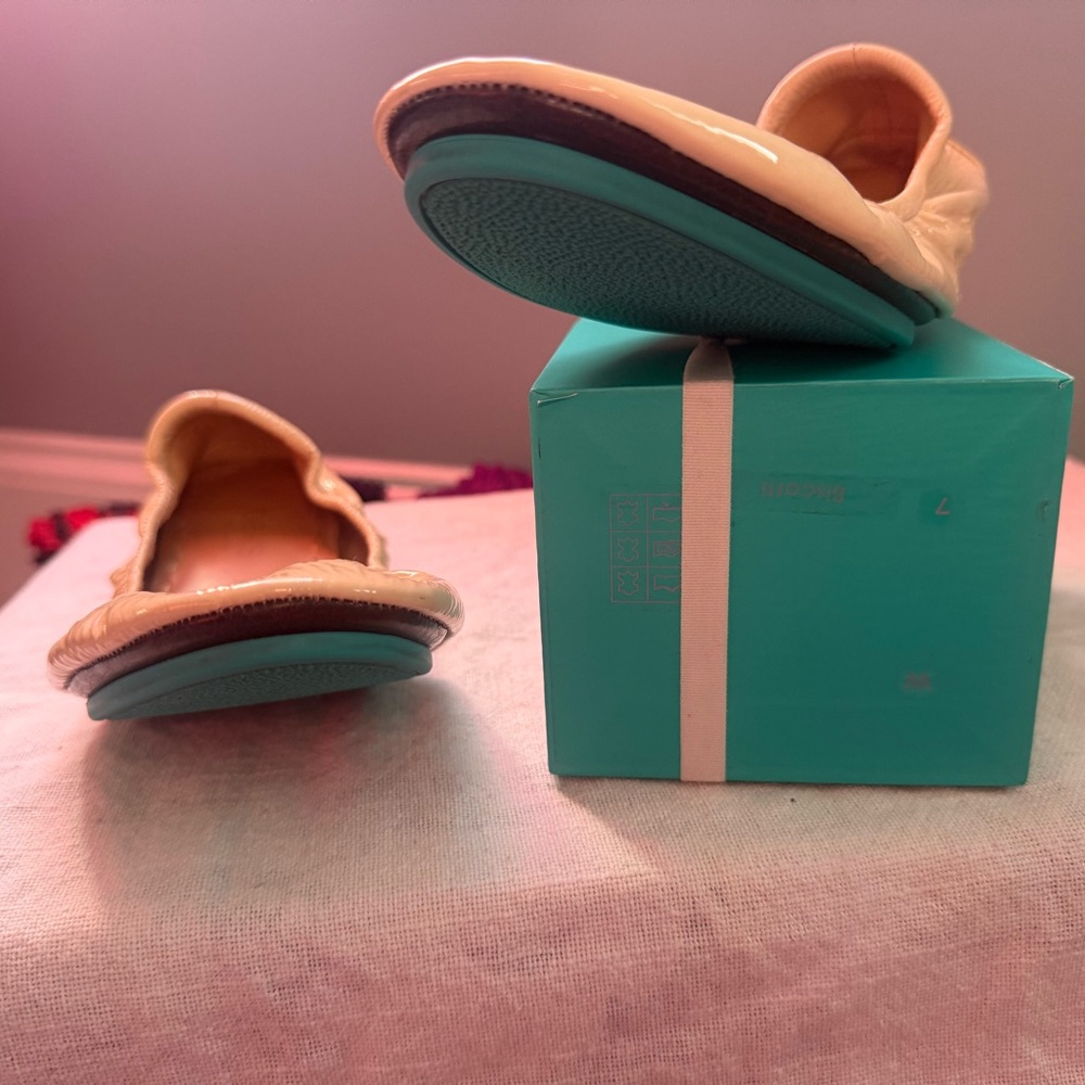 Tieks Biscotti Flats